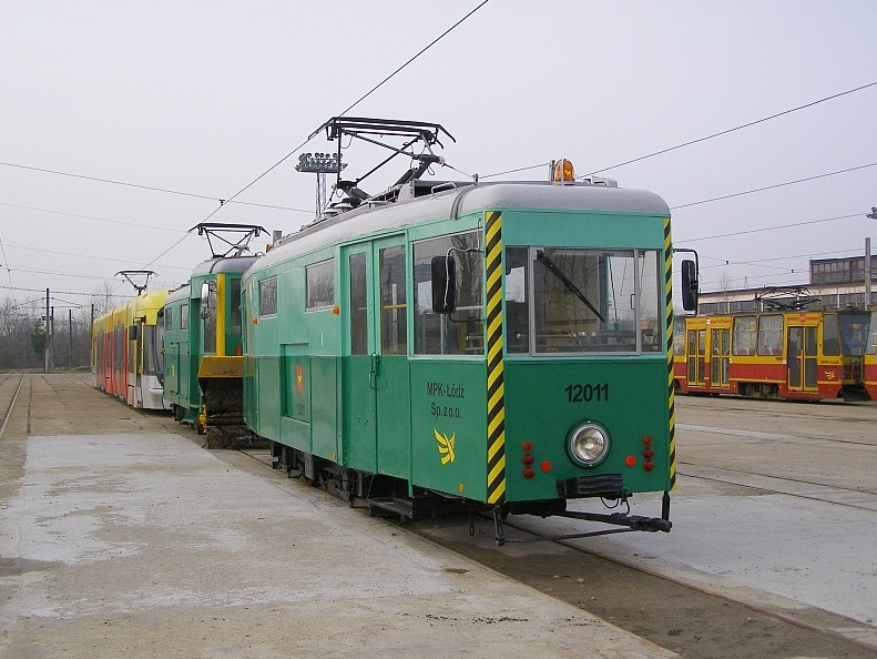 2N2 #12011 holownik